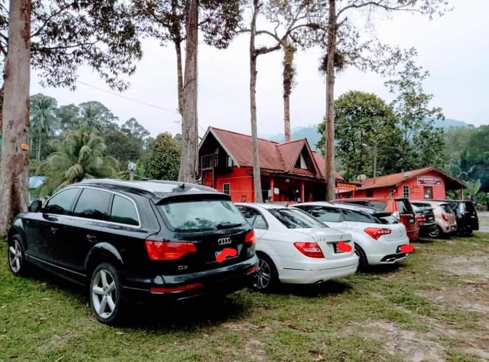 Vila Lopoh Waterfront Budget Chalets Hulu Langat Exteriér fotografie