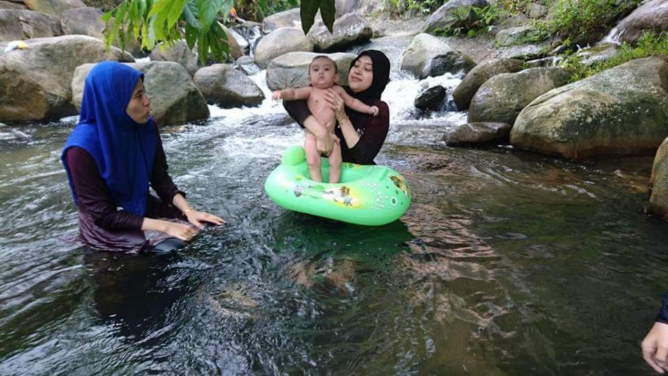Vila Lopoh Waterfront Budget Chalets Hulu Langat Exteriér fotografie