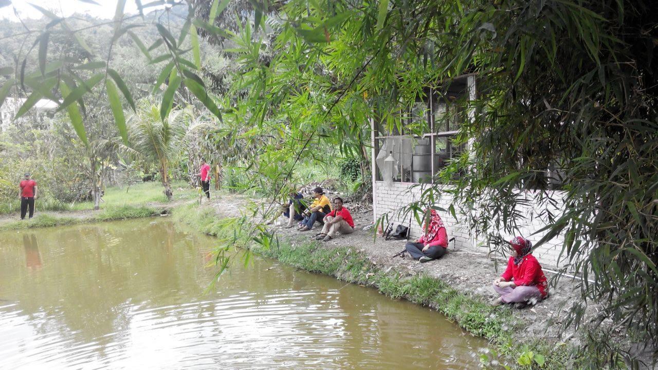 Vila Lopoh Waterfront Budget Chalets Hulu Langat Exteriér fotografie